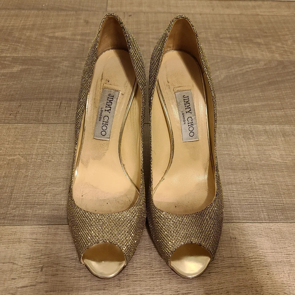 38.5 Jimmy Choo Peep-Toe Gold Pumps - Picture 4 of 9